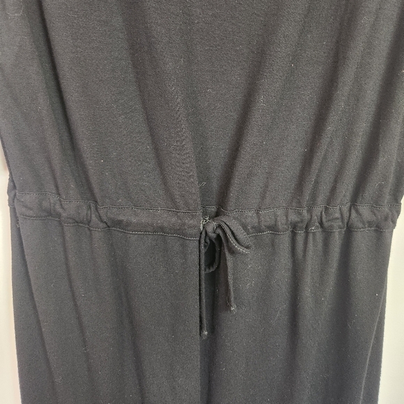 L.L. Bean Dress Womens Size Medium Black Stretch Jersey Knit 3/4 Sleeves V-Neck - Picture 3 of 12